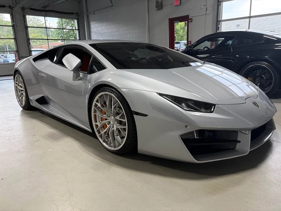2017 Lamborghini Huracan LP580-2 - Image 3 of 14