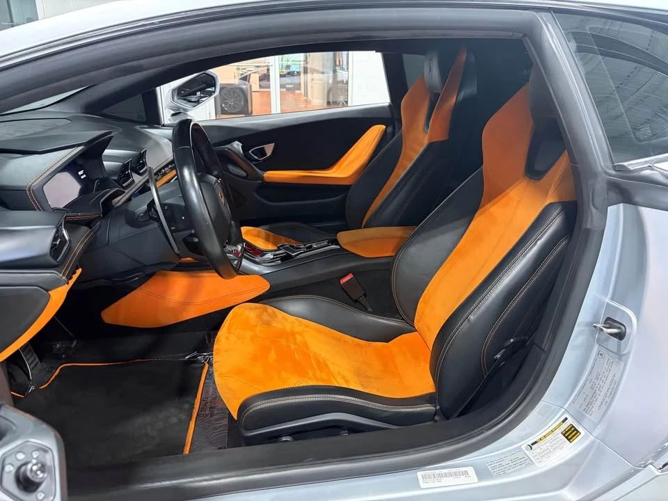 2017 Lamborghini Huracan LP580-2 - Image 10 of 14