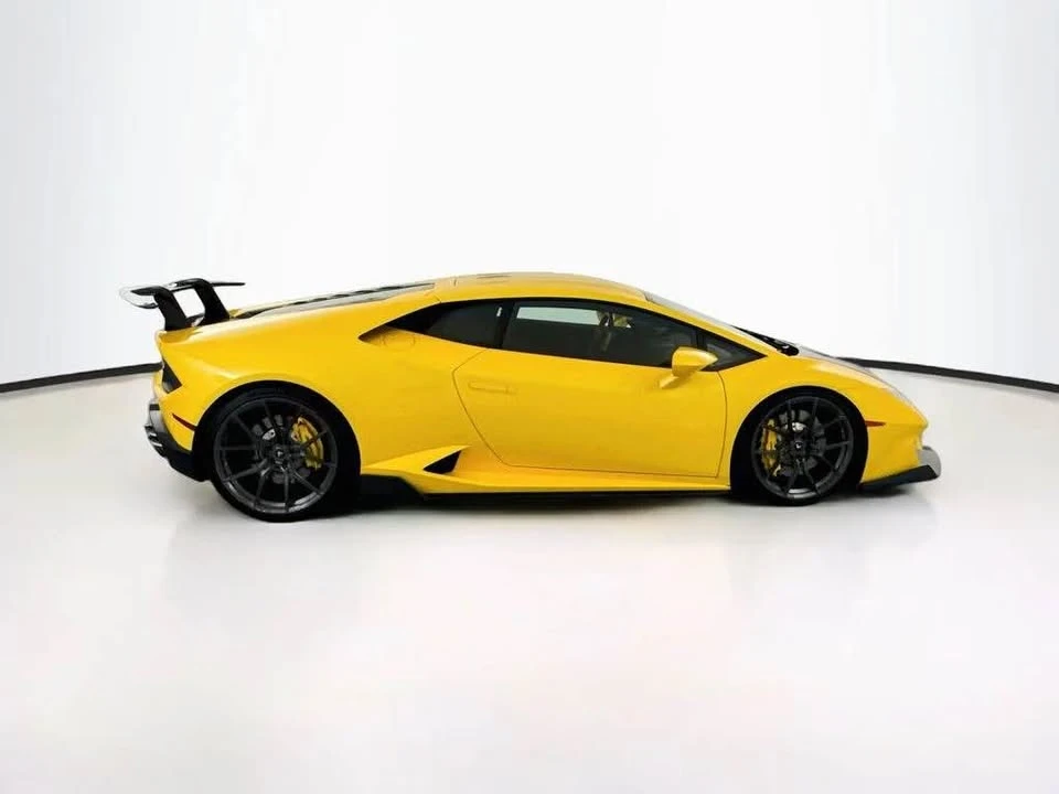 2017 Lamborghini Huracan LP580-2 - Image 3 of 17