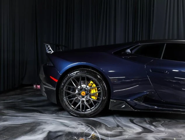 2017 Lamborghini Huracan LP580-2 - Image 3 of 24