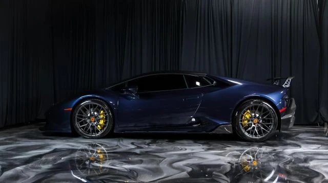 2017 Lamborghini Huracan LP580-2 - Image 7 of 24