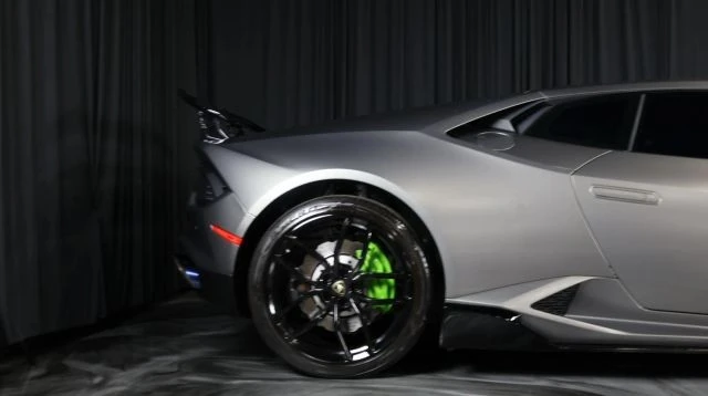 2017 Lamborghini Huracan LP580-2 - Image 2 of 21