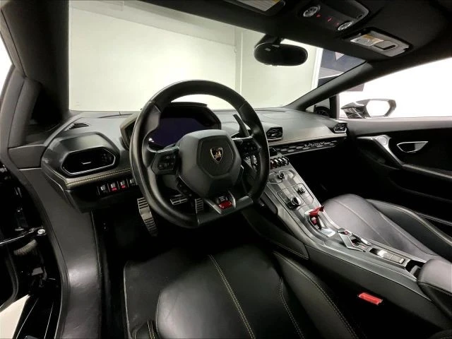 2017 Lamborghini Huracan LP580-2 - Image 2 of 31
