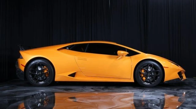 2017 Lamborghini Huracan LP580-2 - Image 2 of 21