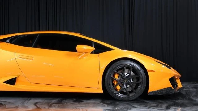2017 Lamborghini Huracan LP580-2 - Image 3 of 21