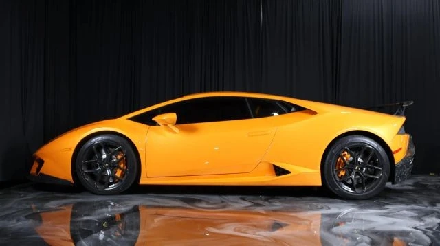2017 Lamborghini Huracan LP580-2 - Image 6 of 21