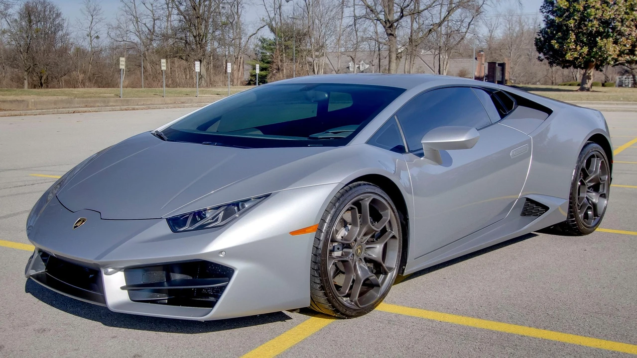 2017 Lamborghini Huracan LP580-2 - Image 3 of 31