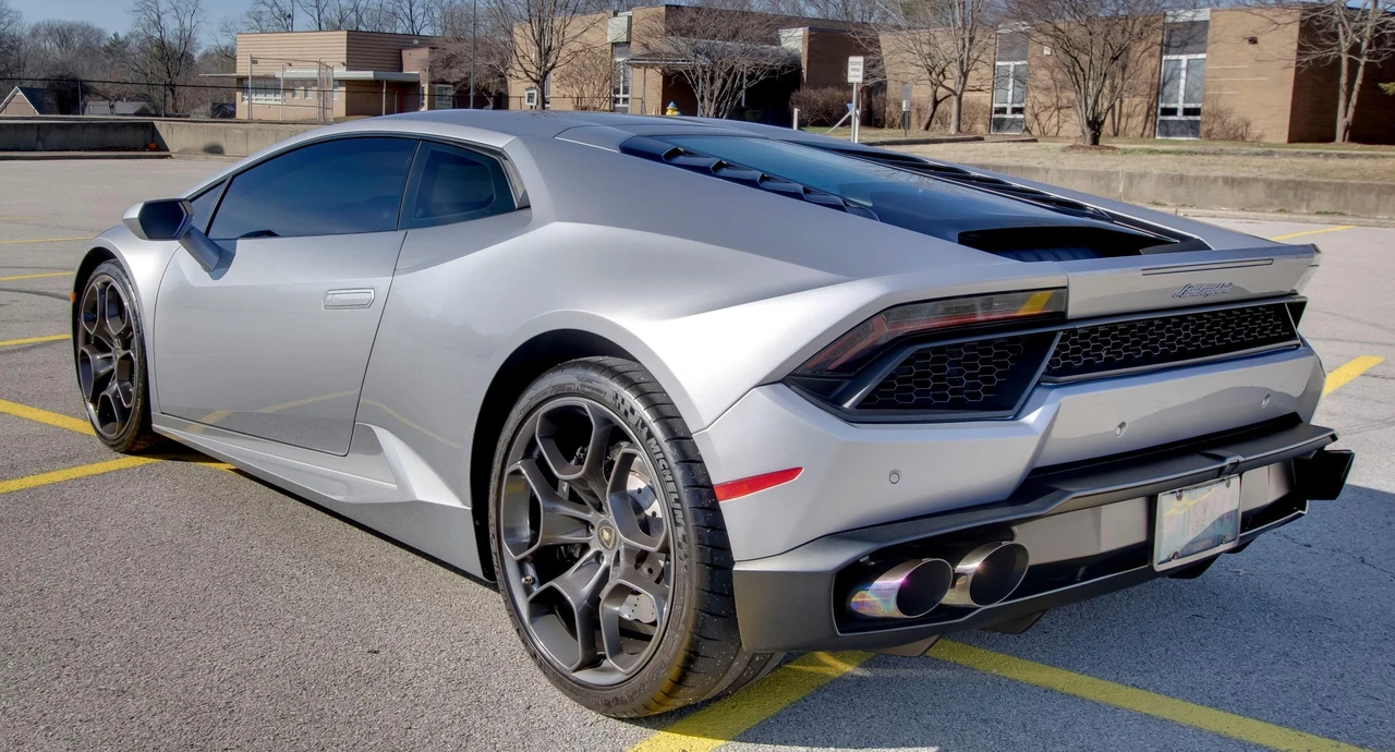 2017 Lamborghini Huracan LP580-2 - Image 6 of 31