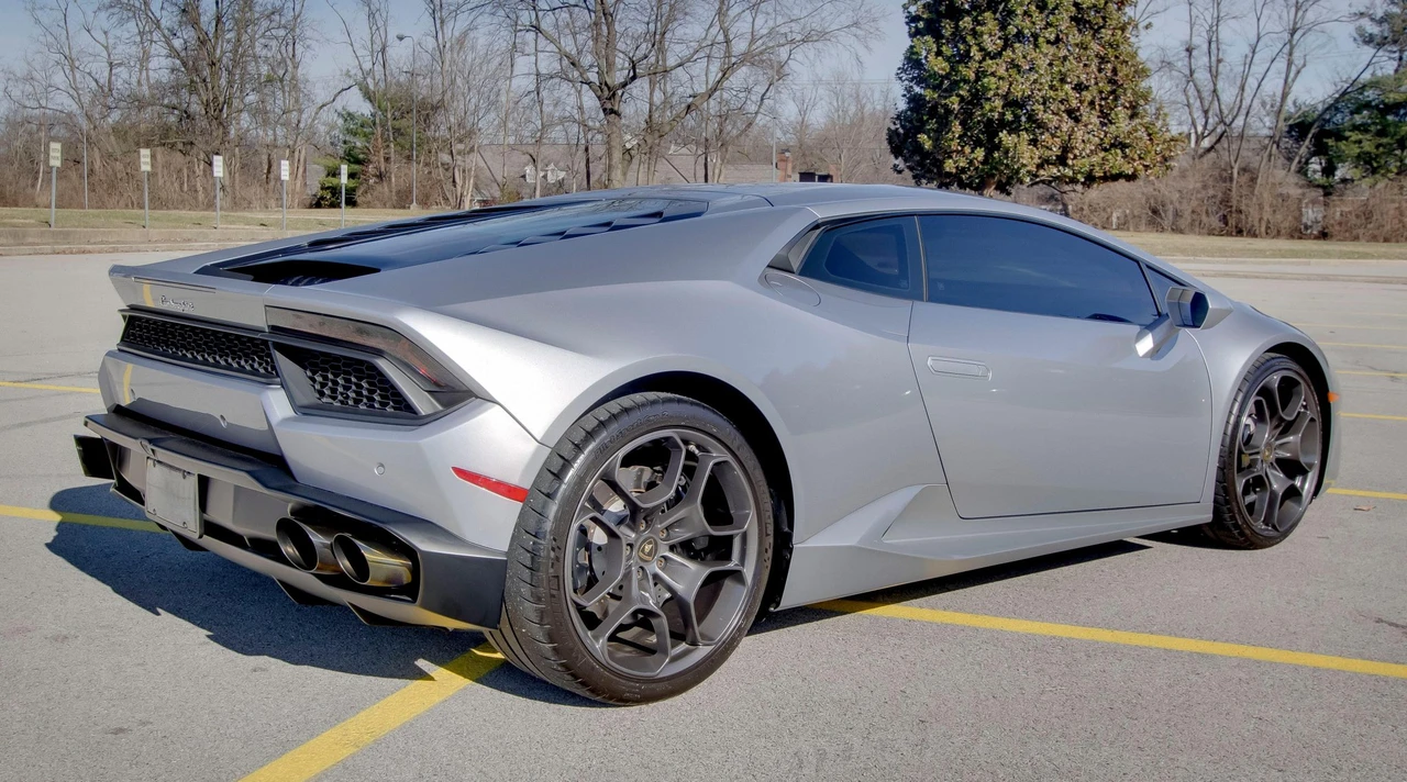 2017 Lamborghini Huracan LP580-2 - Image 9 of 31