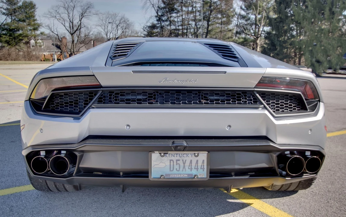 2017 Lamborghini Huracan LP580-2 - Image 7 of 31