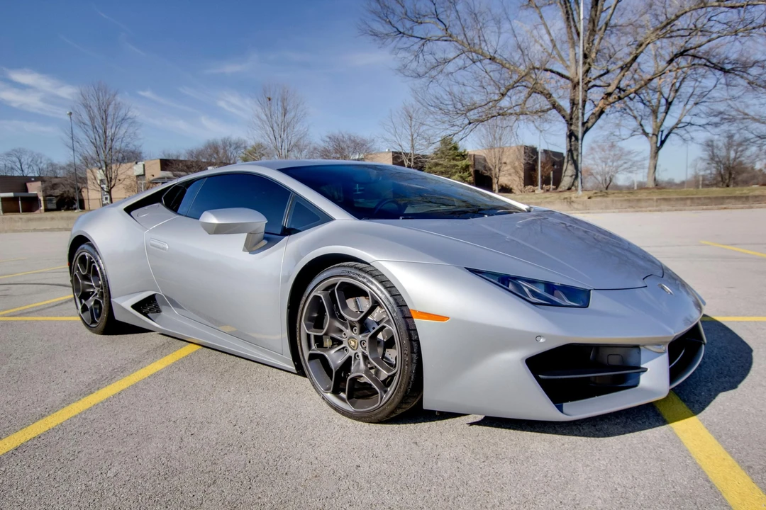 2017 Lamborghini Huracan LP580-2 - Image 13 of 31