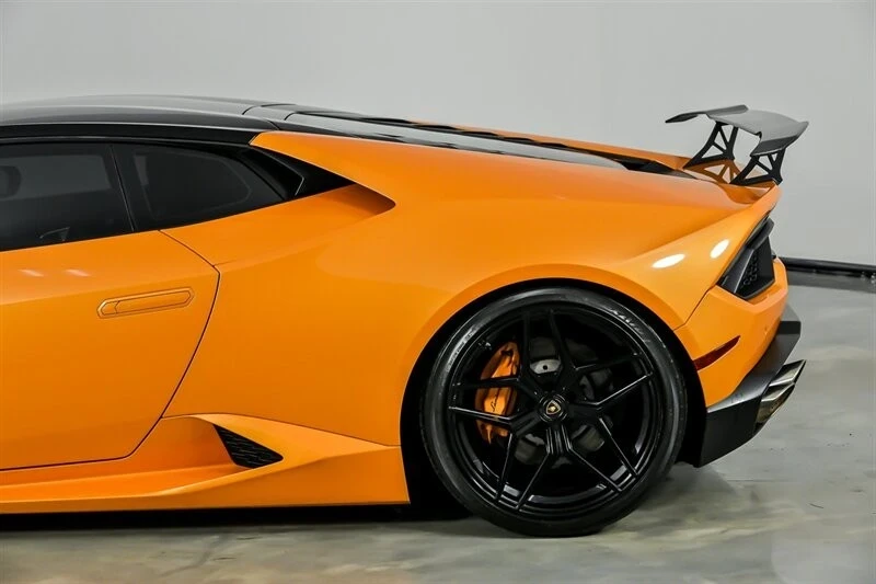 2017 Lamborghini Huracan LP580-2 - Image 9 of 21
