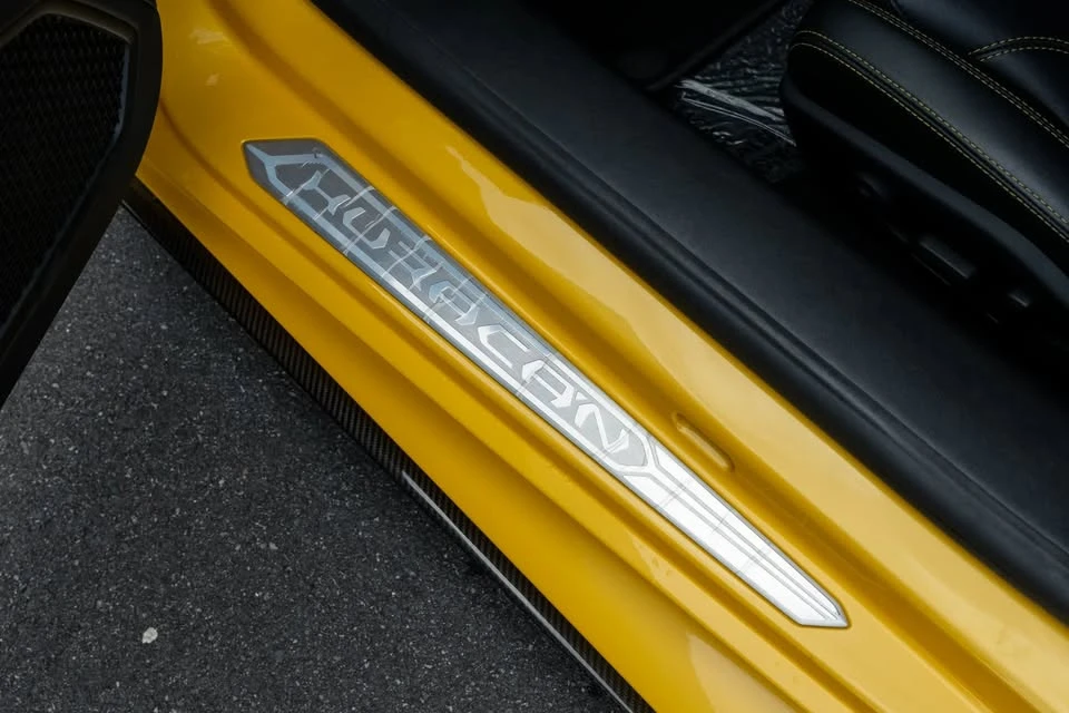2017 Lamborghini Huracan LP580-2 - Image 13 of 20