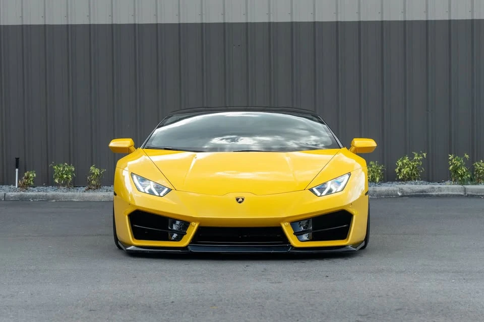 2017 Lamborghini Huracan LP580-2 - Image 2 of 20