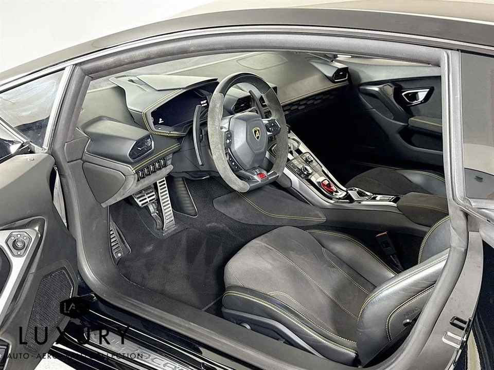2017 Lamborghini Huracan LP580-2 - Image 10 of 12