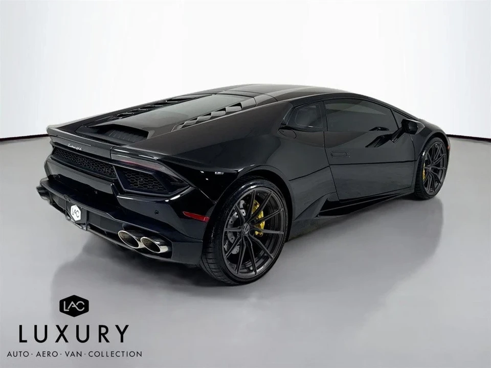 2017 Lamborghini Huracan LP580-2 - Image 4 of 12