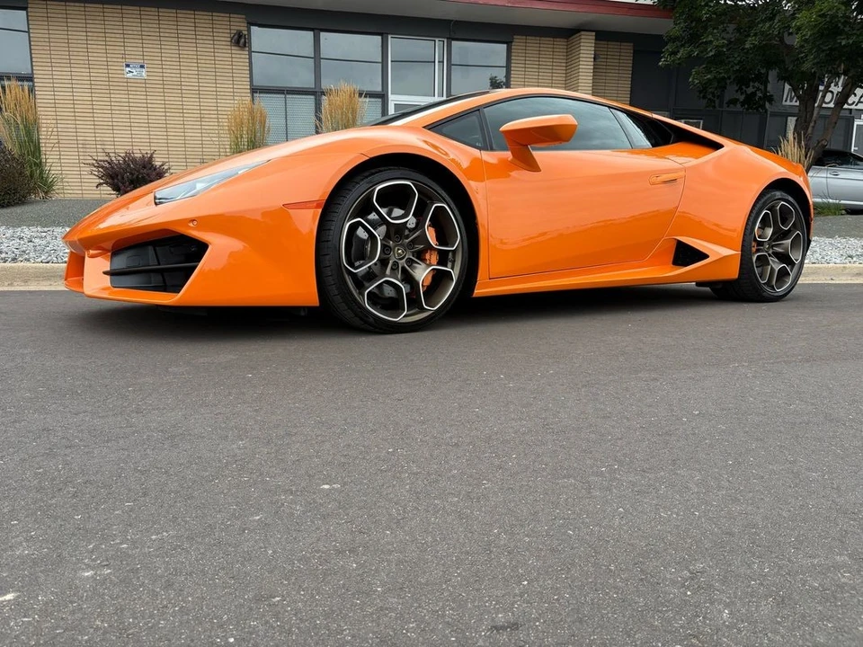 2017 Lamborghini Huracan LP580-2 - Image 12 of 21