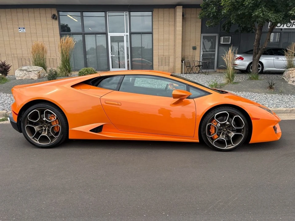 2017 Lamborghini Huracan LP580-2 - Image 3 of 21