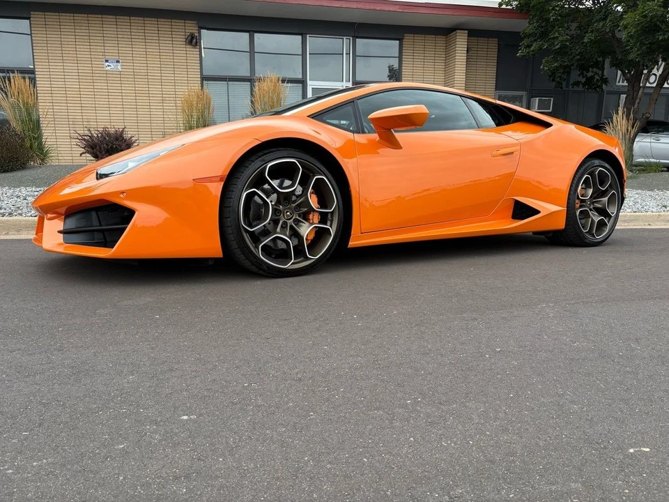 2017 Lamborghini Huracan LP580-2 - Image 11 of 21