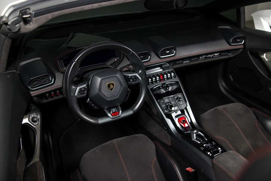 2017 Lamborghini Huracan LP580-2 - Image 12 of 21