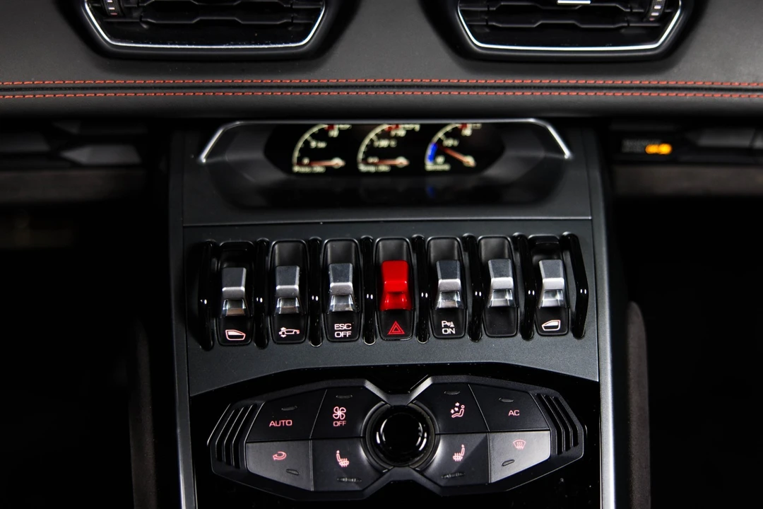 2017 Lamborghini Huracan LP580-2 - Image 18 of 21