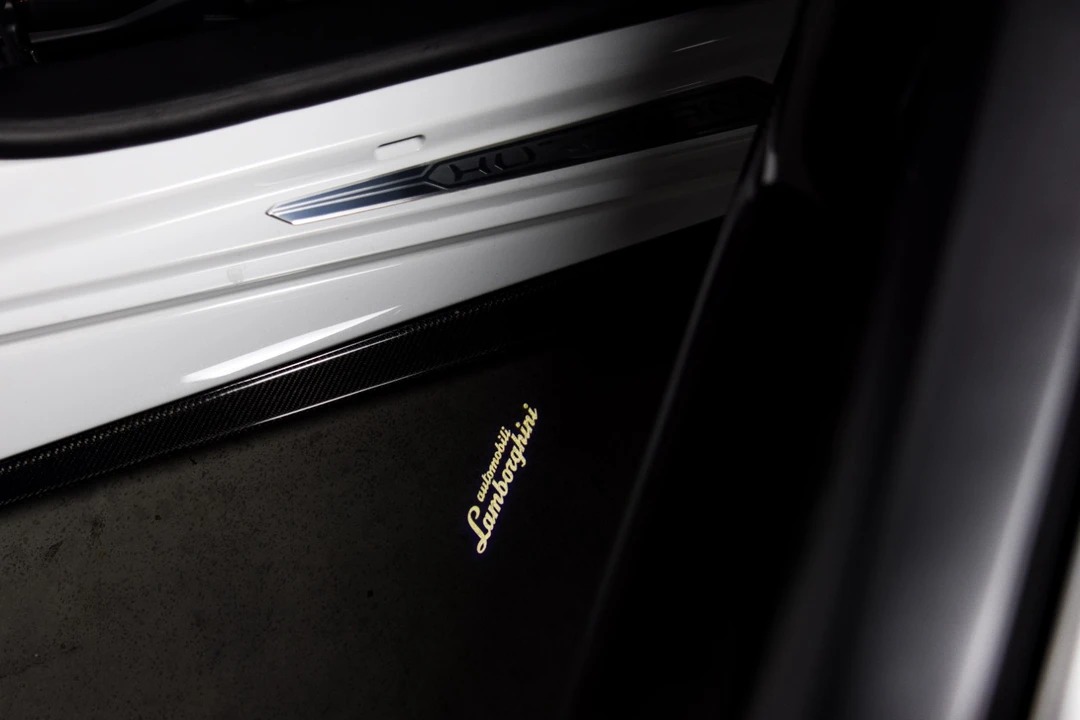 2017 Lamborghini Huracan LP580-2 - Image 11 of 21