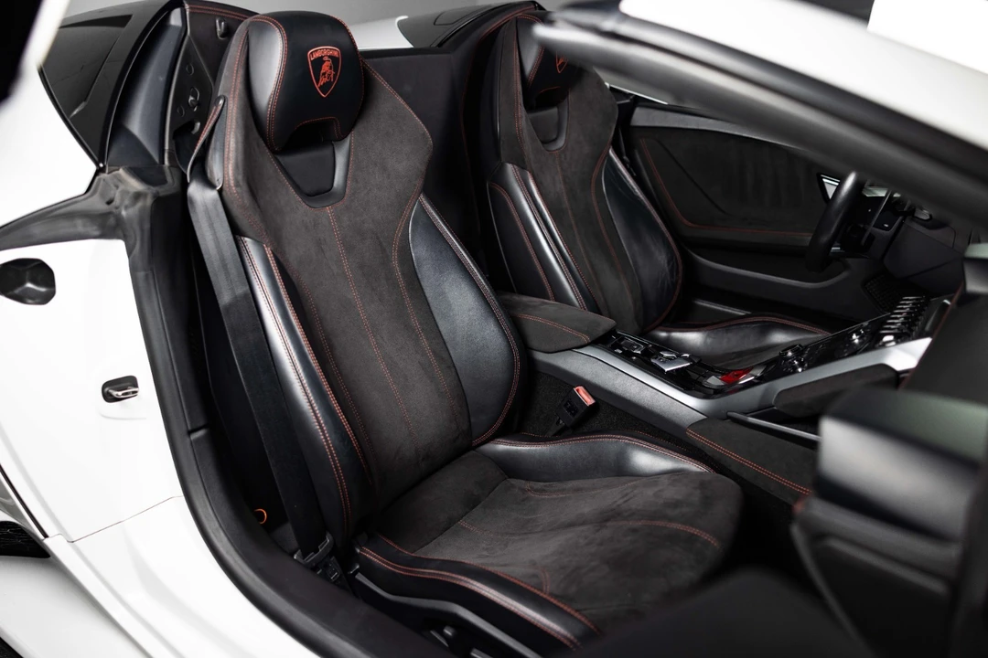 2017 Lamborghini Huracan LP580-2 - Image 10 of 21
