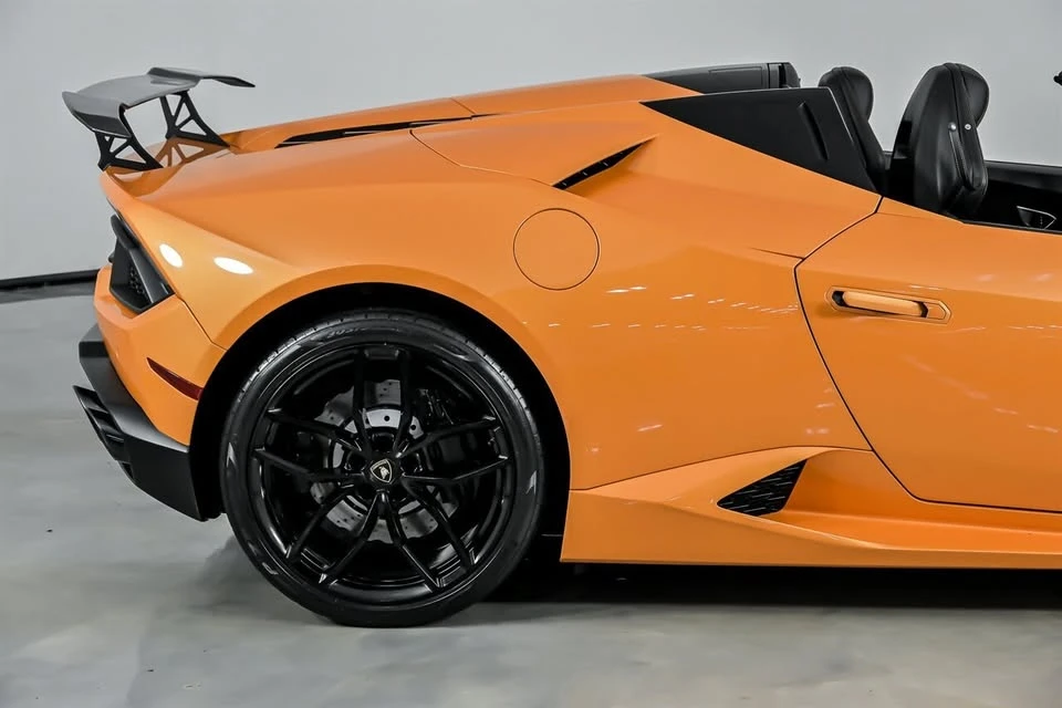 2017 Lamborghini Huracan LP580-2 - Image 13 of 20