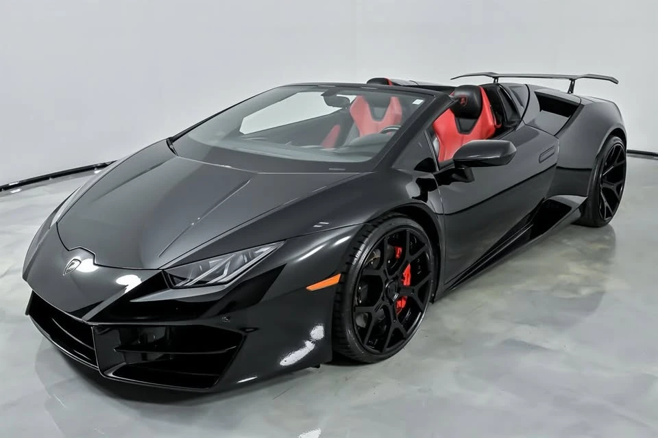 2017 Lamborghini - Image 6 of 20