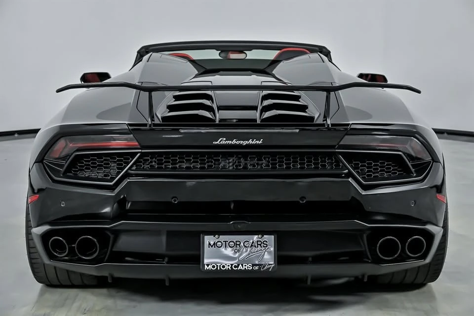 2017 Lamborghini - Image 11 of 20