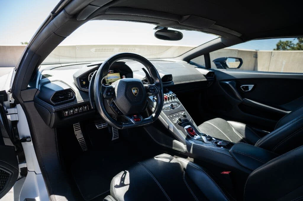 2017 Lamborghini Huracan LP580-2 - Image 7 of 17