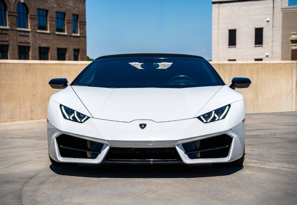 2017 Lamborghini Huracan LP580-2 - Image 2 of 17