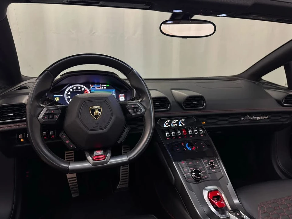 2017 Lamborghini Huracan LP580-2 - Image 13 of 31
