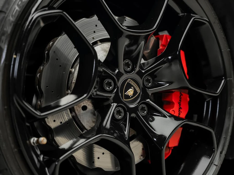 2017 Lamborghini Huracan LP580-2 - Image 24 of 31