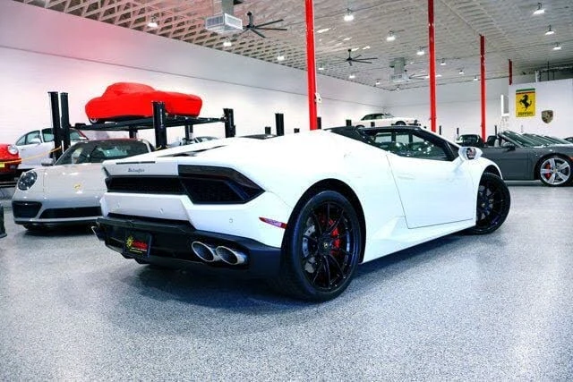 2017 Lamborghini Huracan LP580-2 - Image 15 of 31