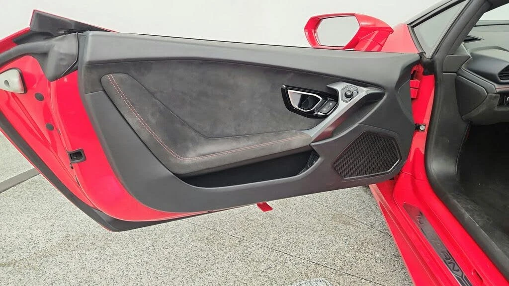 2017 Lamborghini Huracan LP580-2 - Image 26 of 31