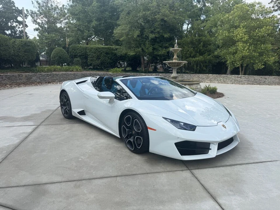 2017 Lamborghini Huracan LP580-2 - Image 7 of 31