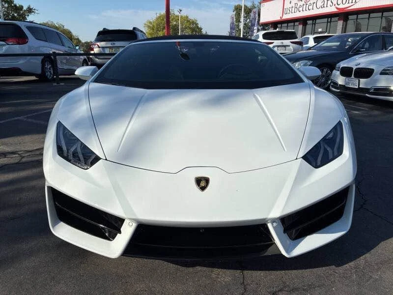 2017 Lamborghini Huracan LP580-2 - Image 2 of 16