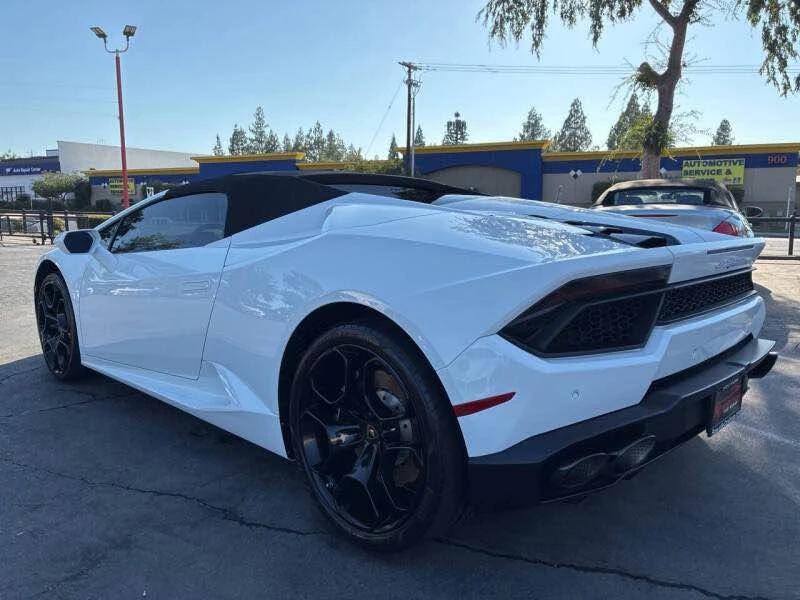 2017 Lamborghini Huracan LP580-2 - Image 5 of 16