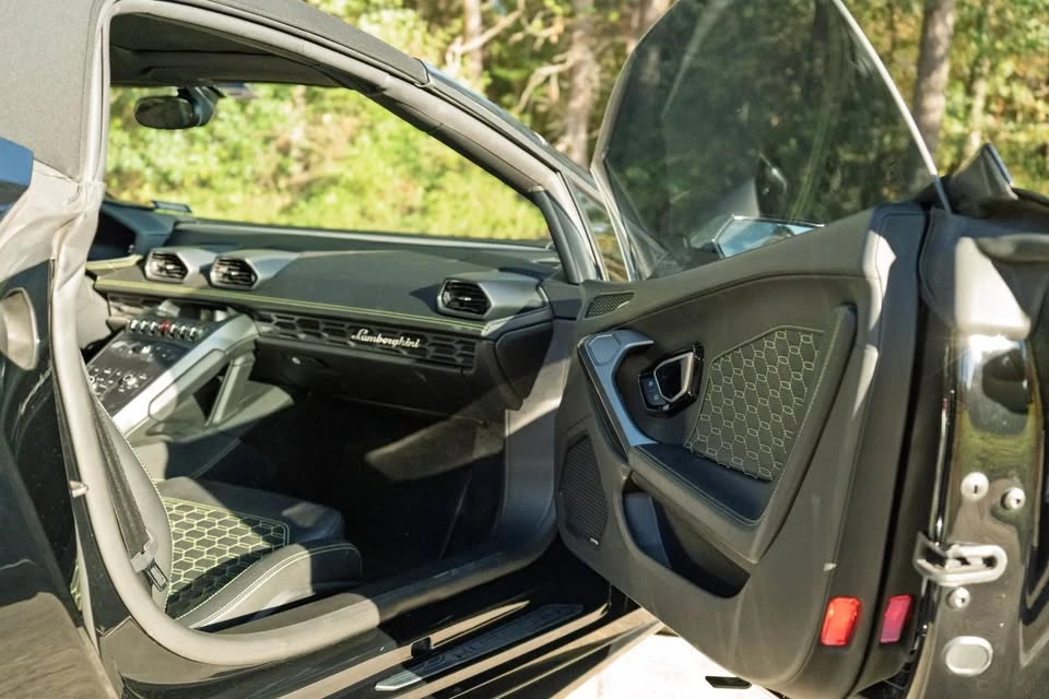 2017 Lamborghini Huracan LP580-2 - Image 18 of 20