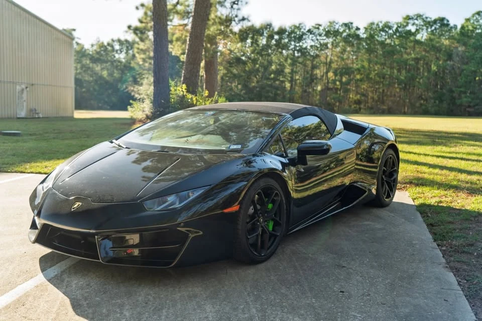 2017 Lamborghini Huracan LP580-2 - Image 2 of 20