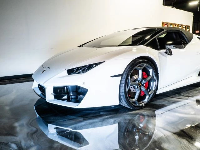 2017 Lamborghini Huracan LP580-2 - Image 16 of 21