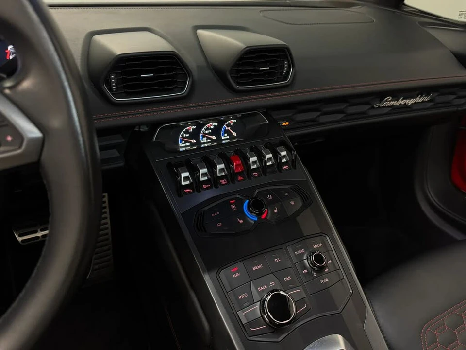 2017 Lamborghini Huracan LP580-2 - Image 16 of 31