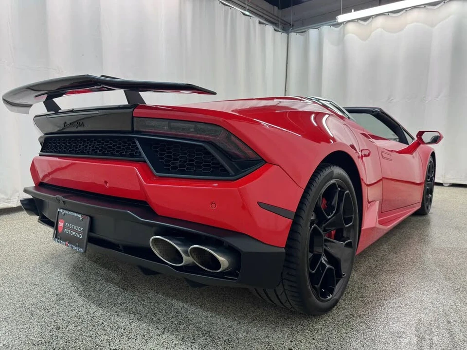 2017 Lamborghini Huracan LP580-2 - Image 6 of 31