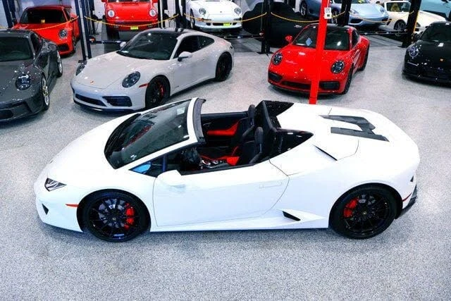 2017 Lamborghini Huracan LP580-2 - Image 9 of 31