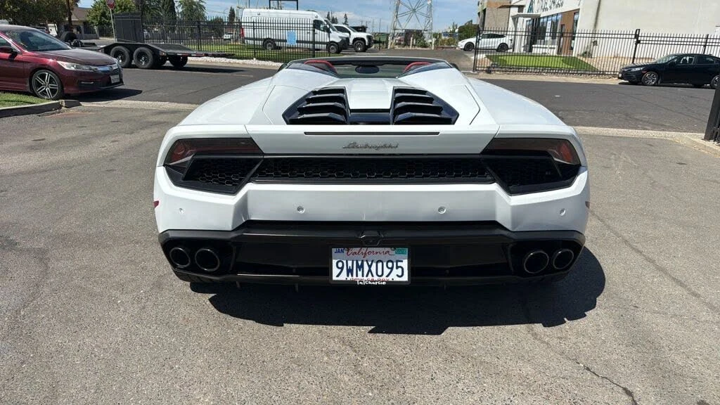2017 Lamborghini Huracan LP580-2 - Image 6 of 20