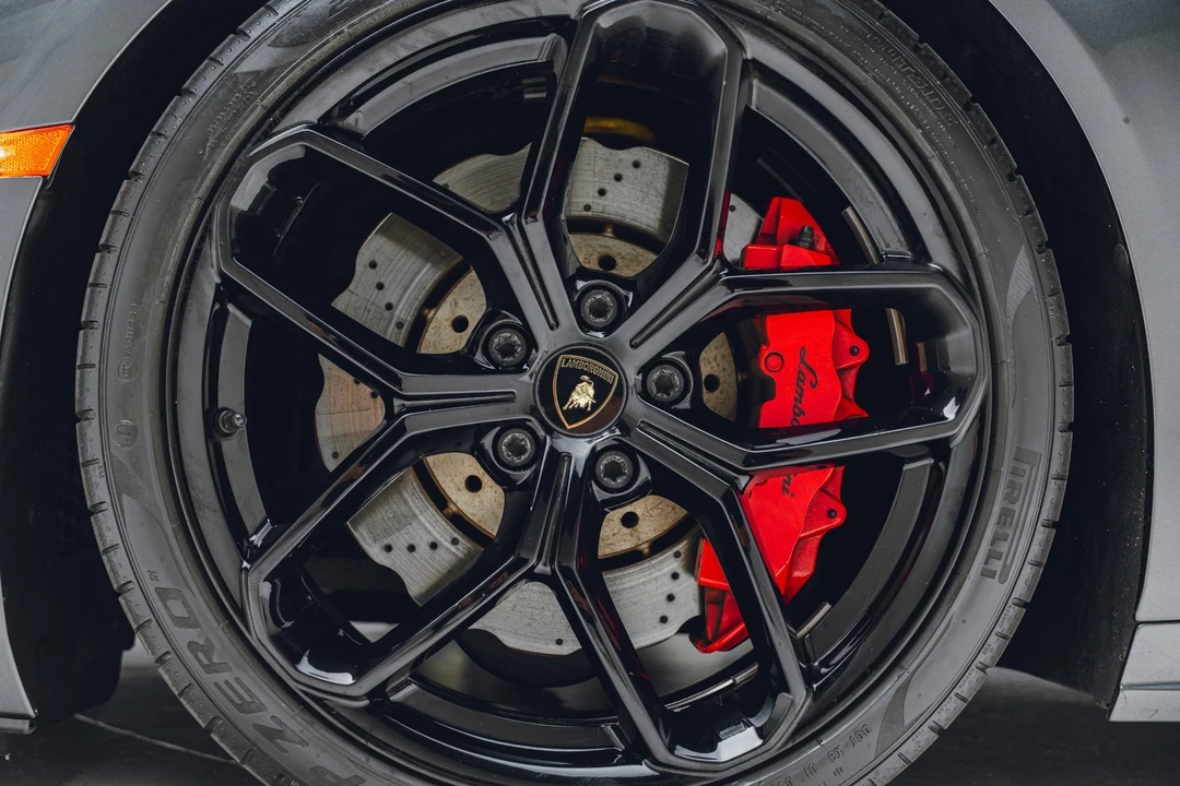 2017 Lamborghini Huracan LP580-2 - Image 23 of 31
