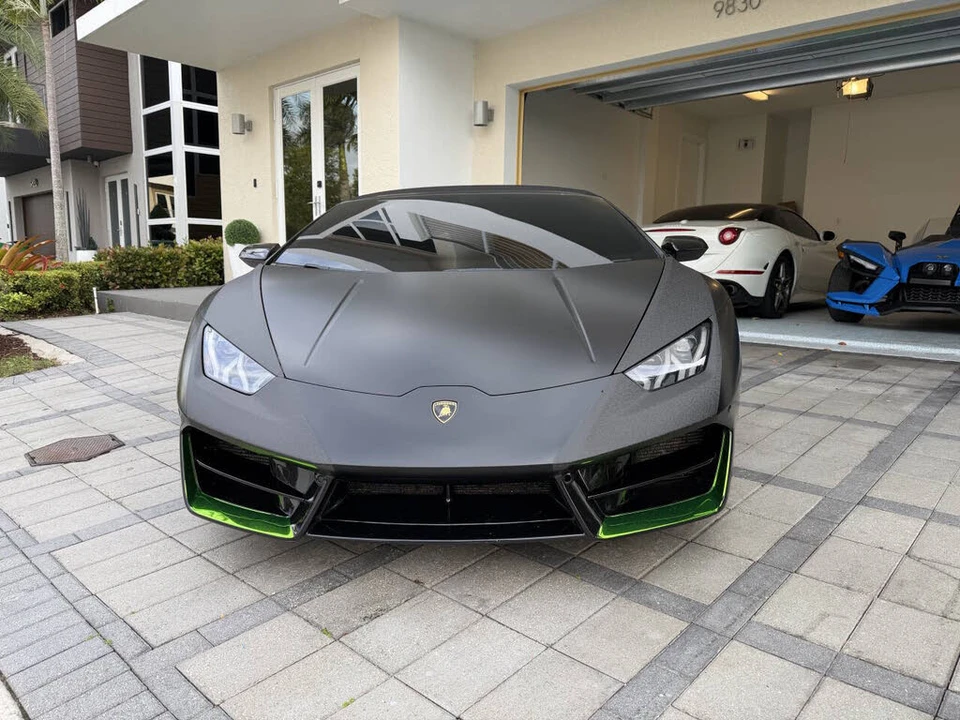 2017 Lamborghini Huracan LP580-2 - Image 2 of 19