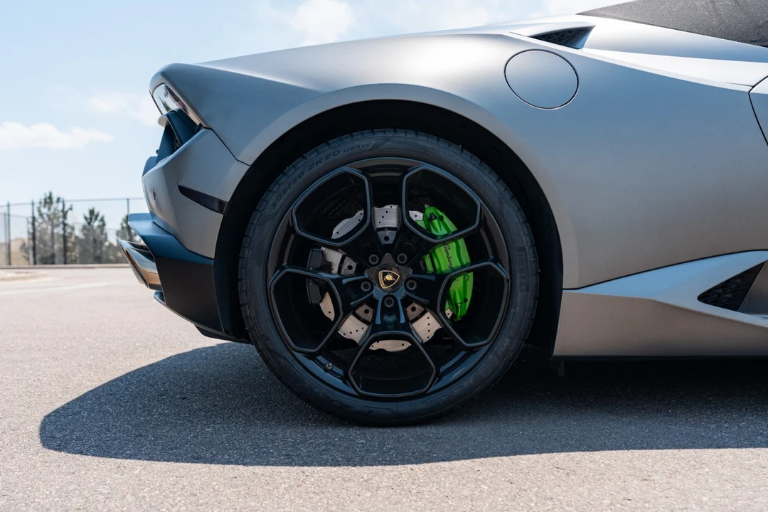 2017 Lamborghini Huracan LP580-2 - Image 9 of 31