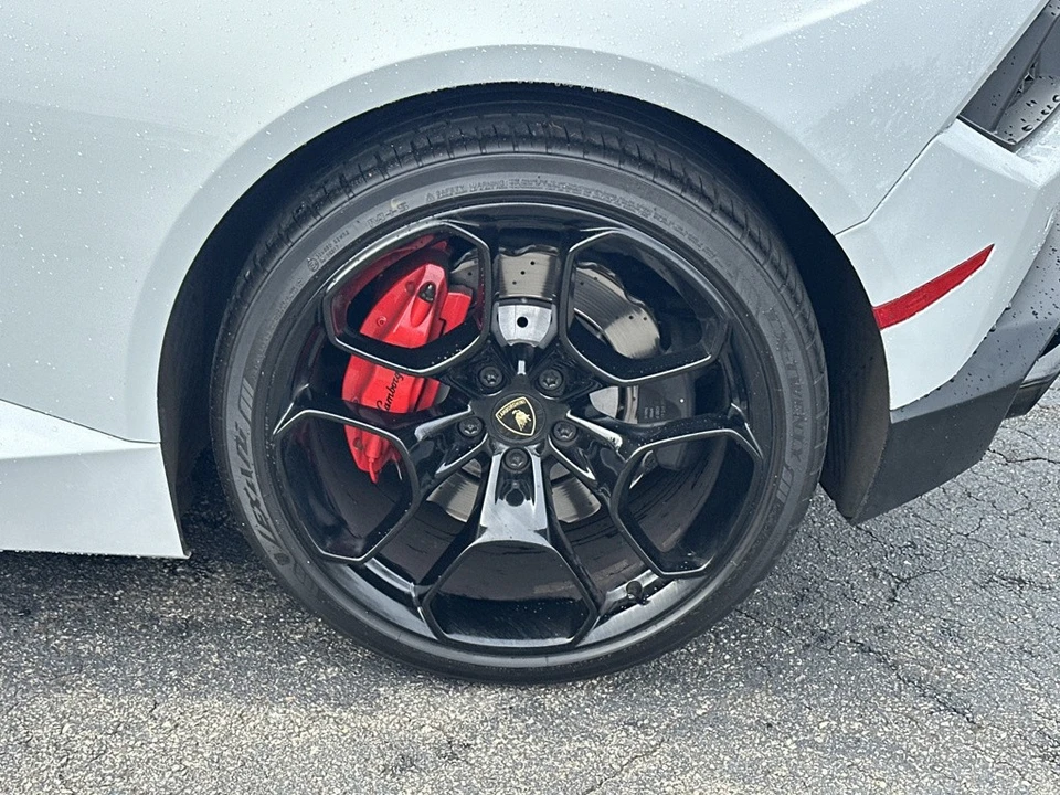 2017 Lamborghini Huracan LP580-2 - Image 16 of 21